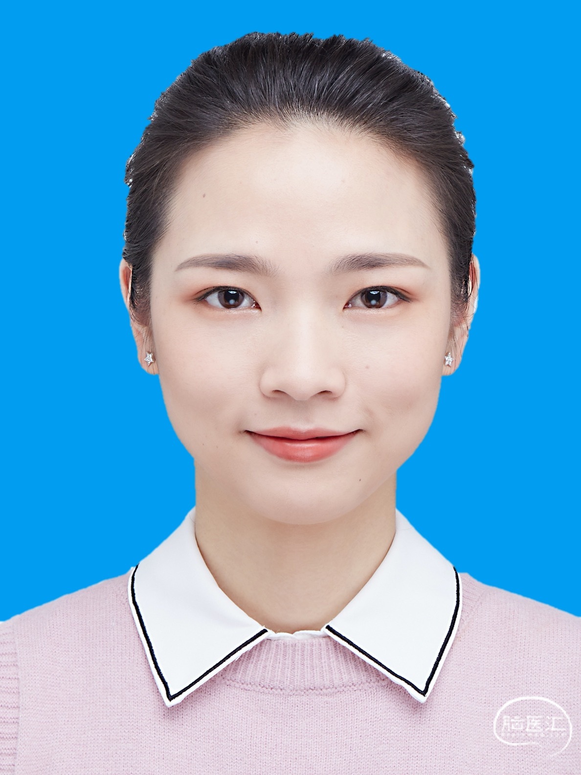 王婷..jpg