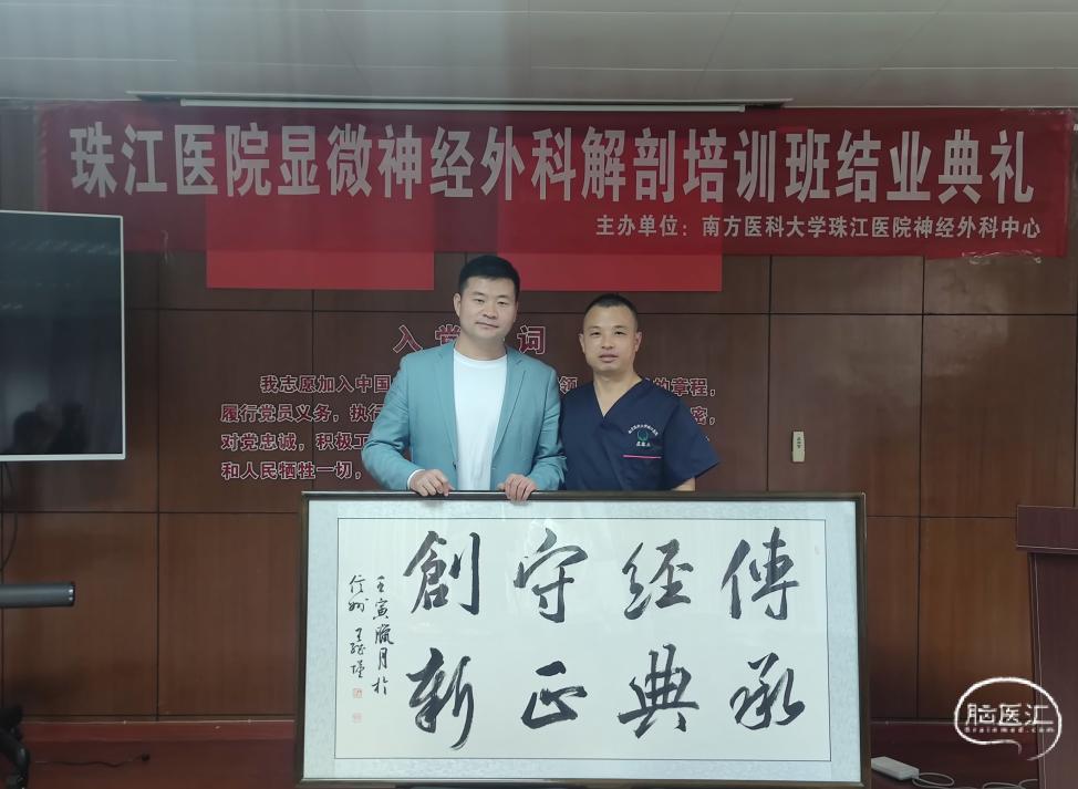 19d56b76392325ed5ab69ed62ee4c52