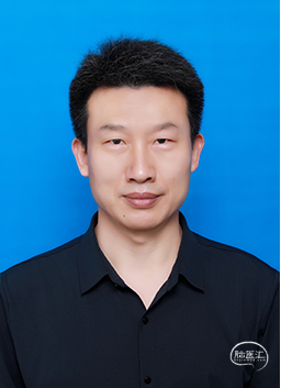 陆向文.png